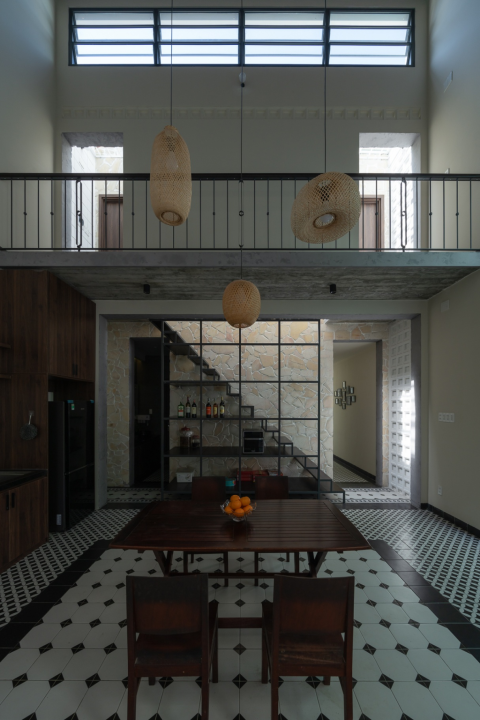 Pieces House