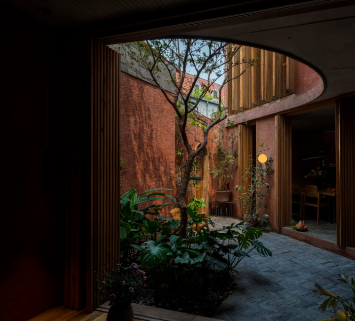 The Ngõ Alley House