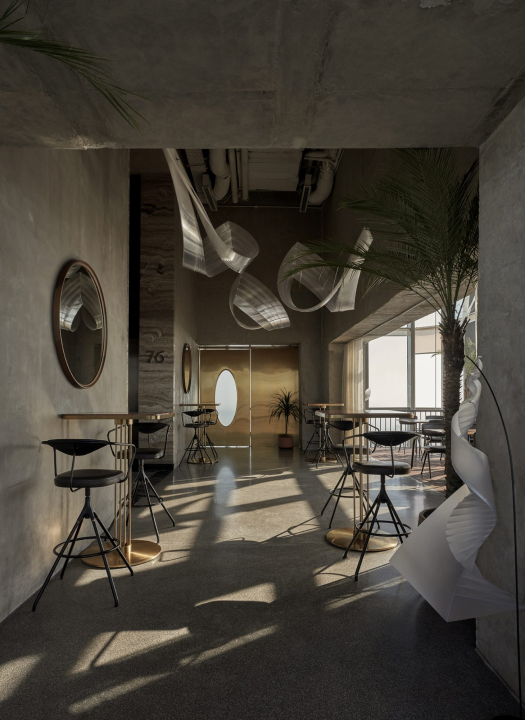 Blank Sky Lounge