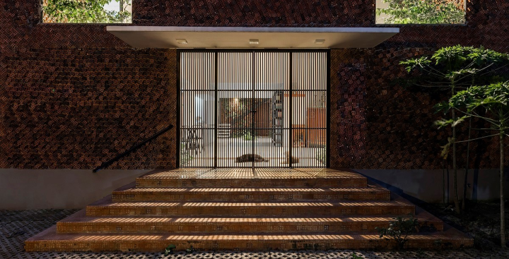 Wall House