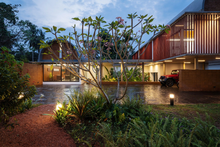The Stoic Wall Residence