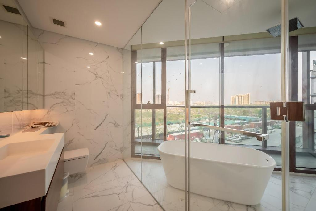Metropole Thu Thiem Apartment