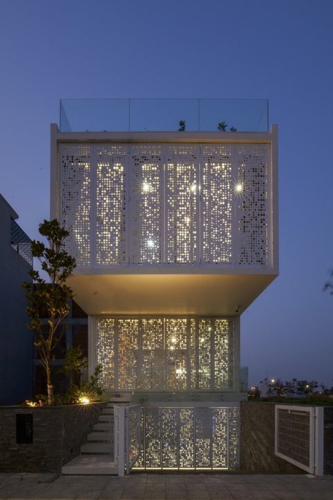 Th House