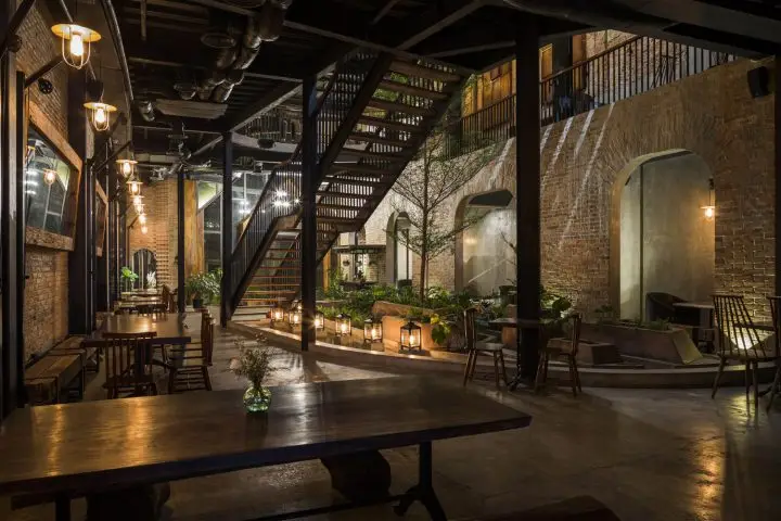 No.1986 Coffee & Restaurant