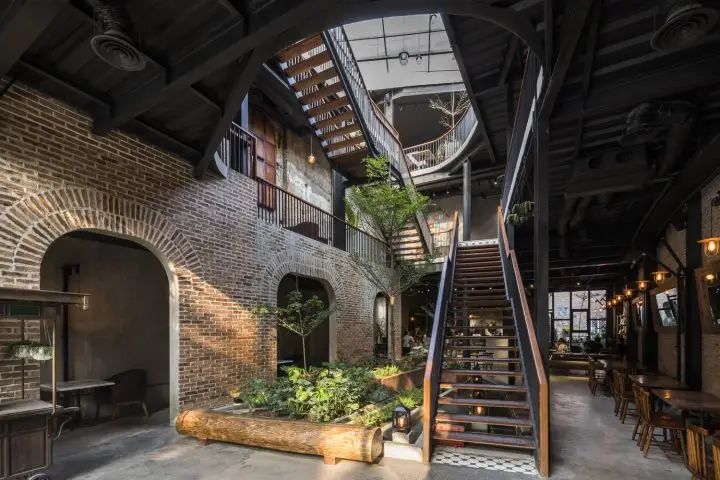 No.1986 Coffee & Restaurant