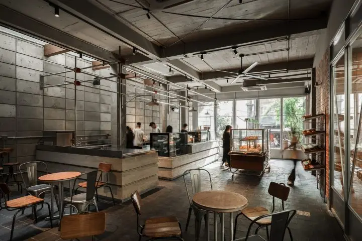 Fours Bakery Signature