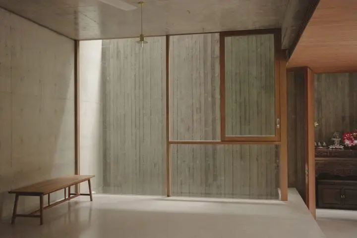 Vertical Tube House – Kam and Ly House