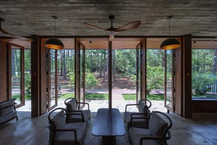 Nhà hàng MA.DE Bistro