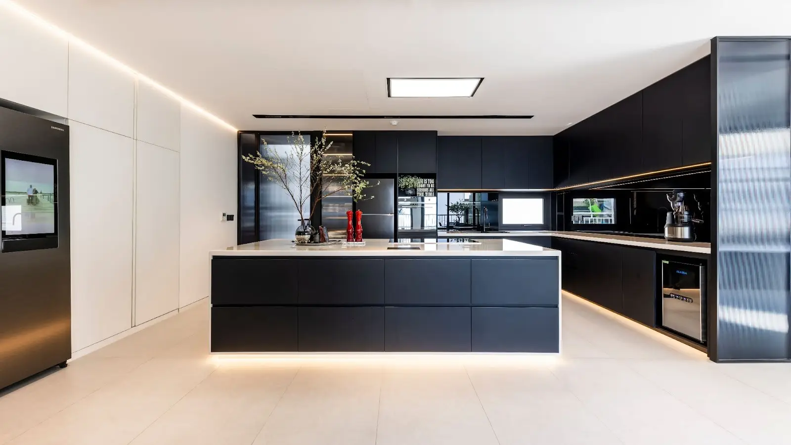 Penthouse Thảo Điền – Căn hộ êm dịu và thoáng đãng trong khu chung cũ ở Sài Gòn