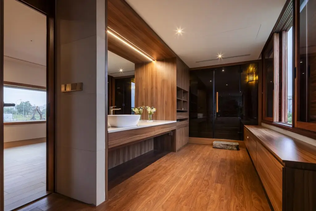 phong cách nội thất rustic hệ cửa sổ lớn