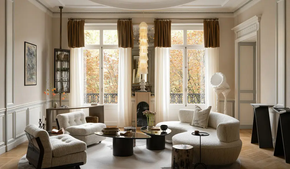 mẫu thiết kế nội thất phòng khách nhà ống sử dụng tường trang trí