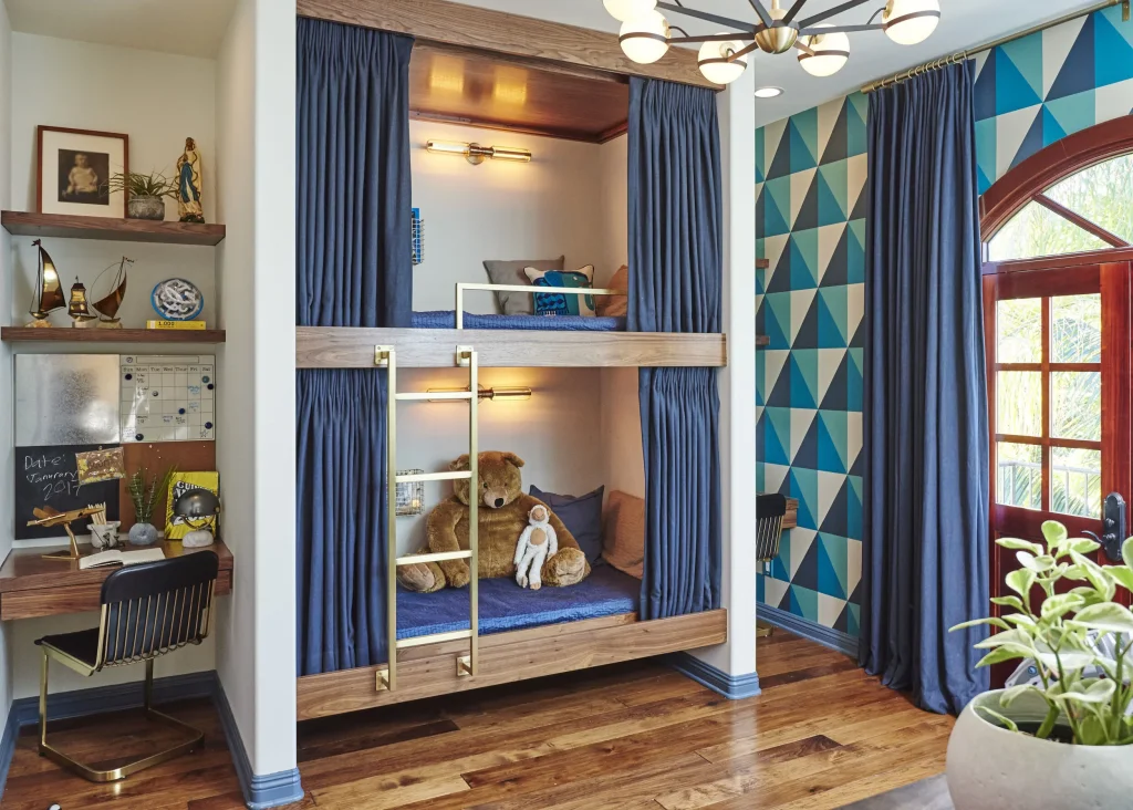 Mẫu thiết kế nội thất phòng ngủ thông minh cho bé trai