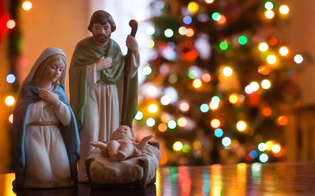 trang trí noel bằng Hang đá Noel