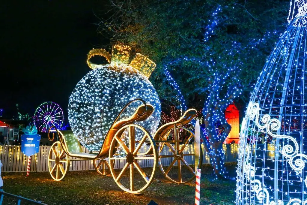 trang trí noel quán cafe Dây đèn LED