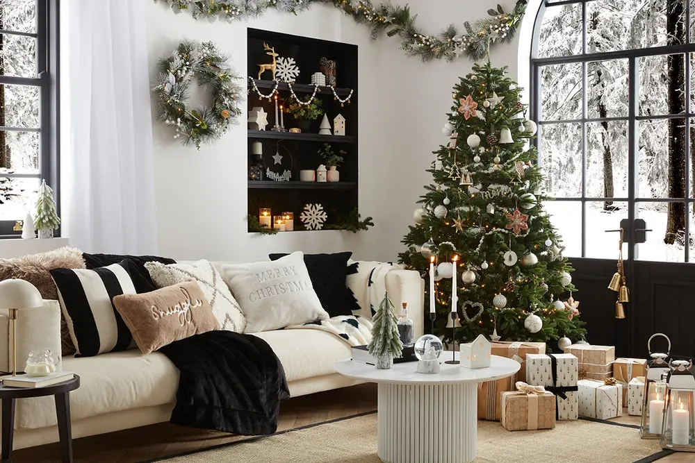 trang trí noel tại nhà với gam màu trung tính ở phòng khách