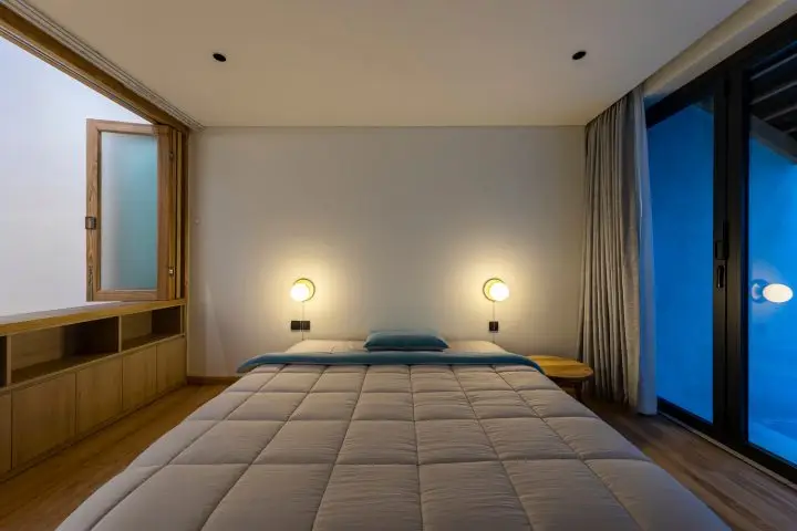 Mother’s Small House