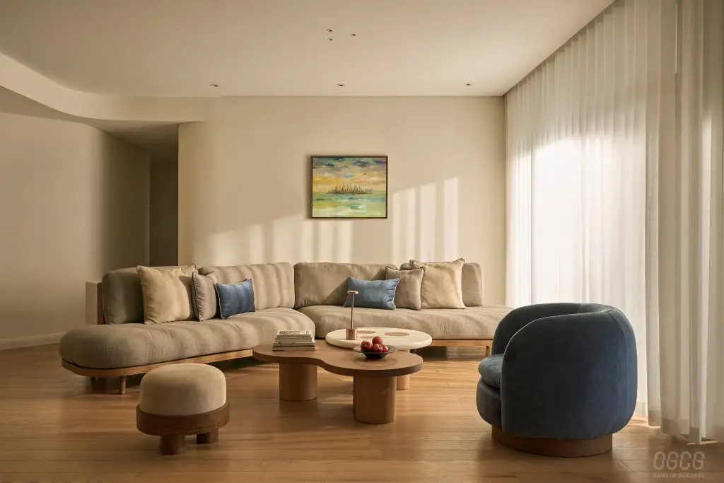 decor phòng khách với tranh treo trường nghệ thuật