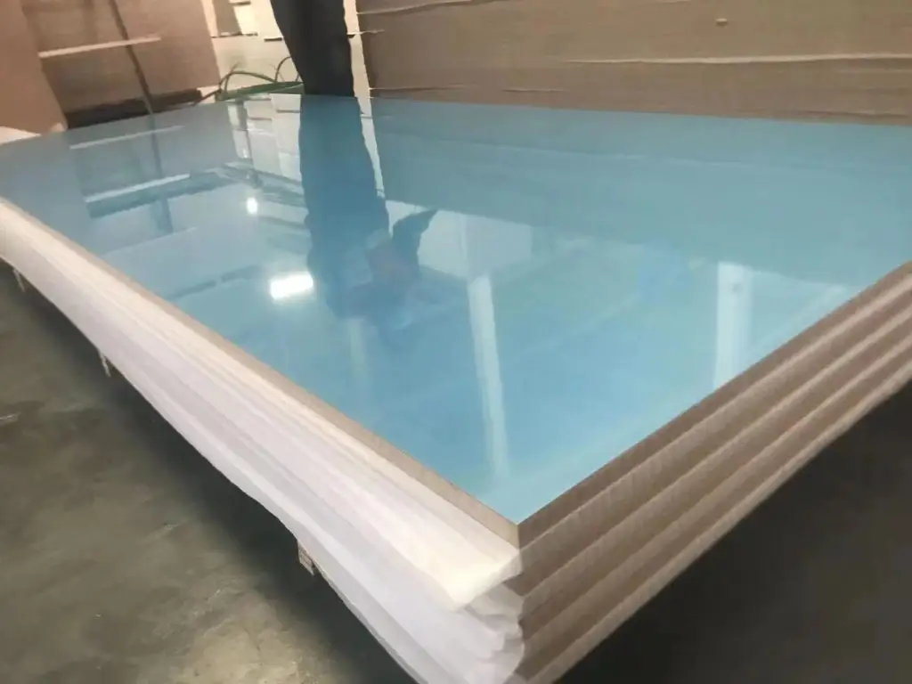 Gỗ MDF phủ Acrylic