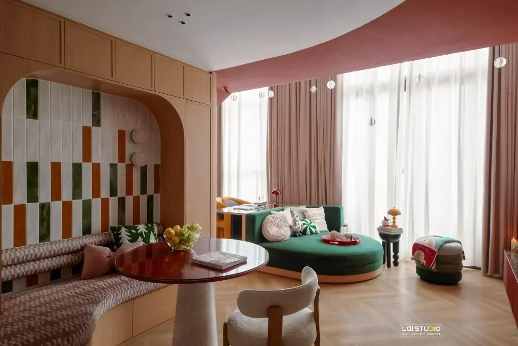 phối màu gạch ốp tường phòng khách phong cách Địa Trung Hải