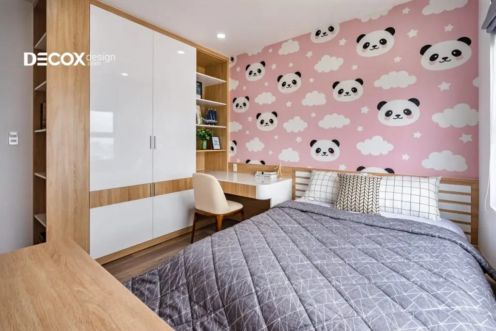 decor phòng ngủ bé gái với giấy dán tường