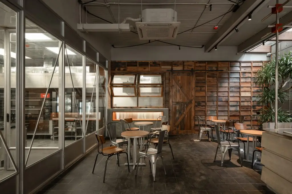 thiết kế nội thất nhà hàng tinh tế