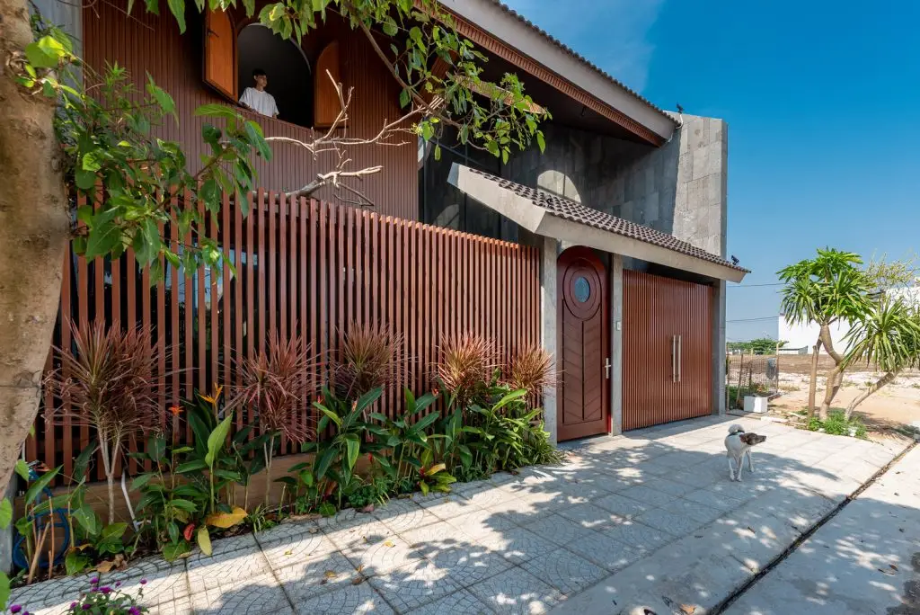 cửa thép vân gỗ 2 cánh