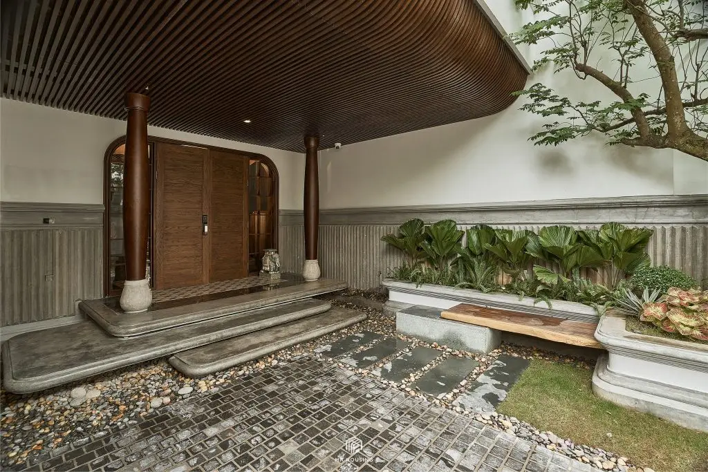 cánh cửa thép vân gỗ 