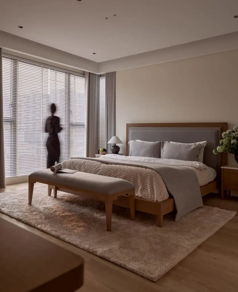 Giường gỗ óc chó kiểu Nhật chân thấp