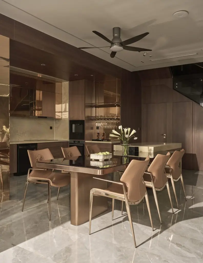 Phong thuỷ nhà bếp: Không đặt bếp ở góc xéo