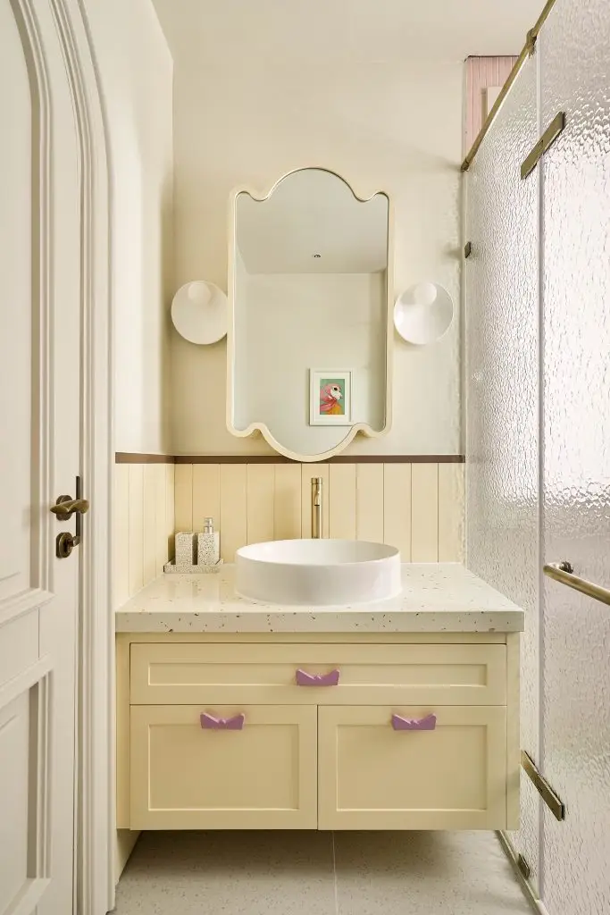 mẫu bàn đá lavabo đặt trên bàn hiện đại