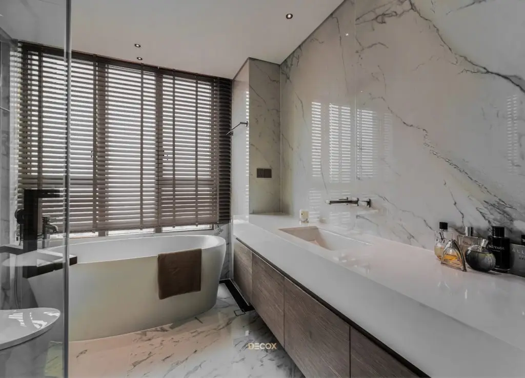 đá lát nền nhà vệ sinh sang trọng