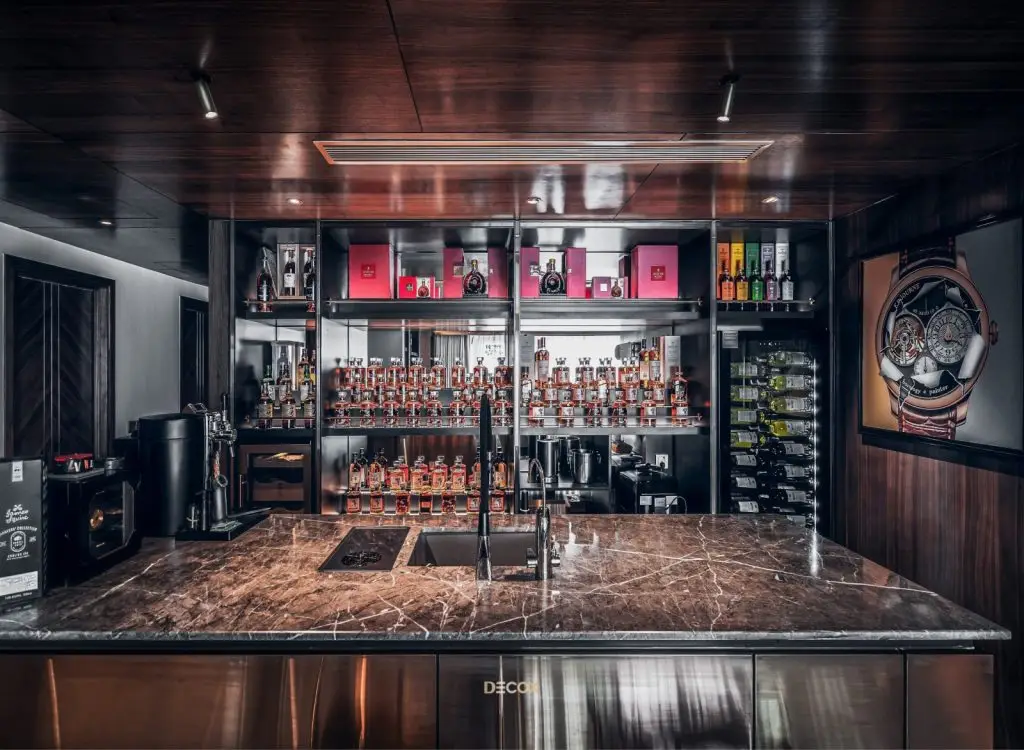 bồn rửa làm bằng đá nhân tạo