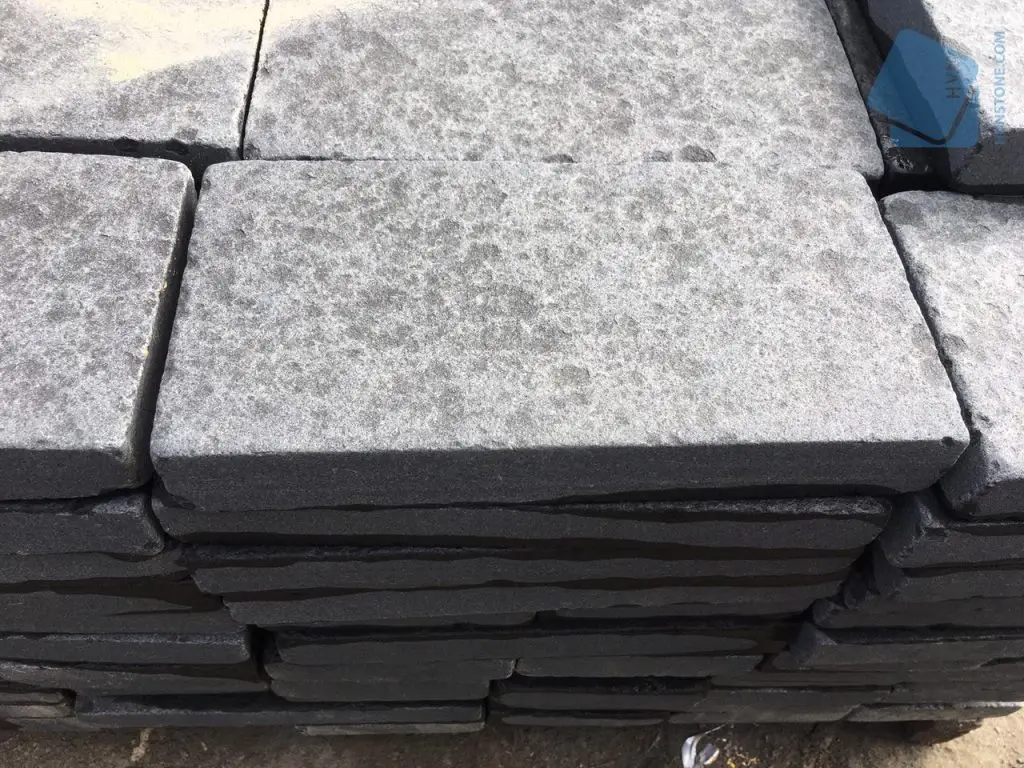 đá ốp mặt tiền bazan