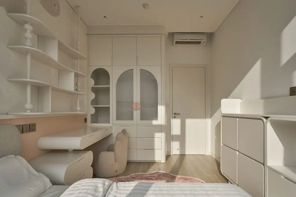 Tủ quần áo gỗ công nghiệp kết hợp kệ trang trí