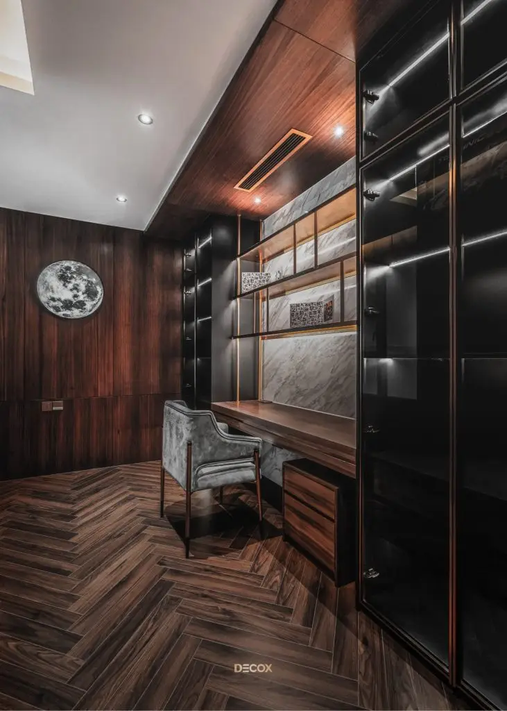 Ốp trần bằng ván phủ veneer óc chó