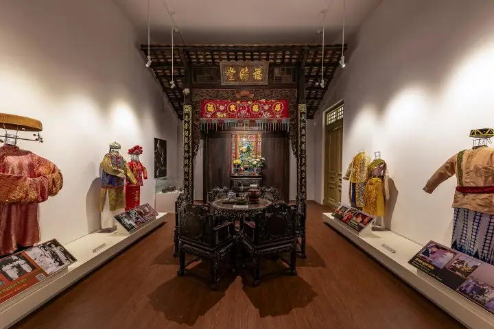 Phòng Văn Hóa – Bảo Tàng Thành phố HCM