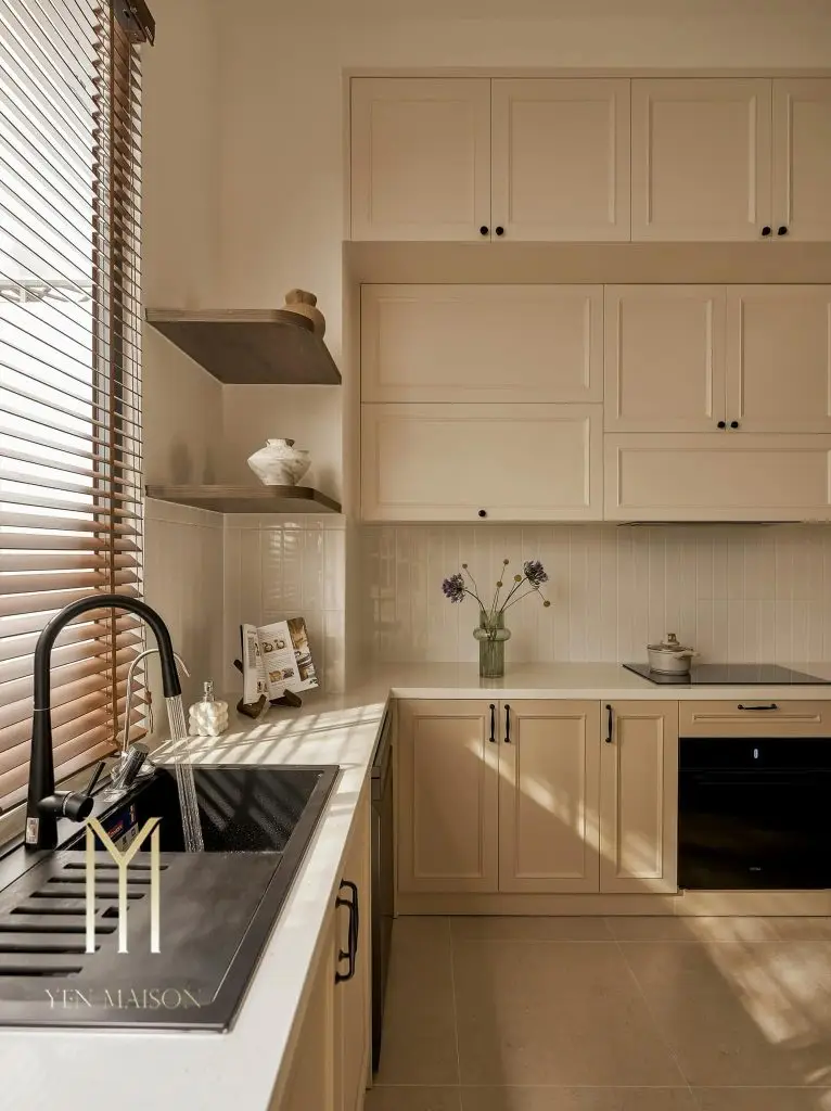 chậu rửa bát tích hợp phụ kiện thông minh