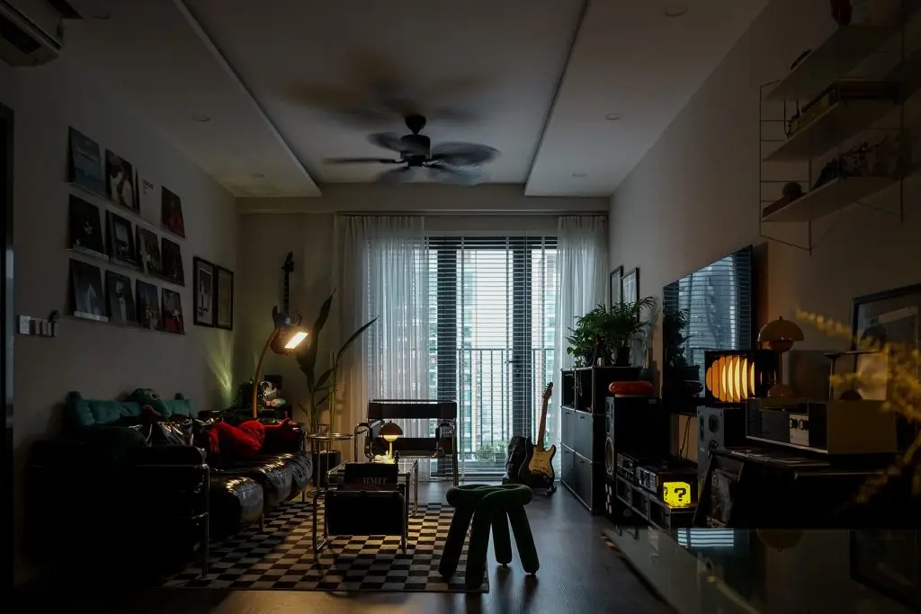 cửa chớp nhôm phòng khách hiện đại