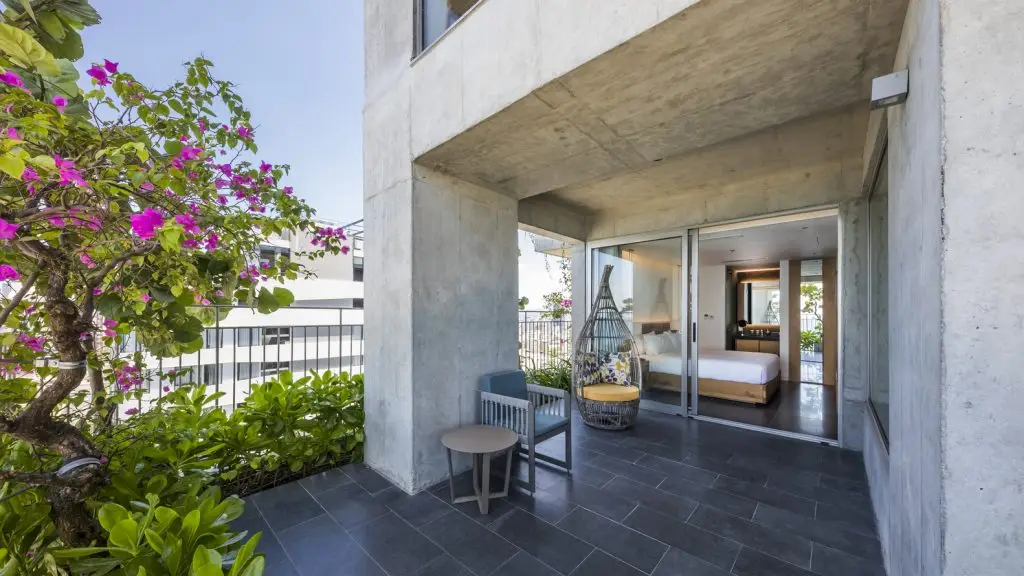 mẫu cửa lùa nhôm kính trượt ngang truyền thống