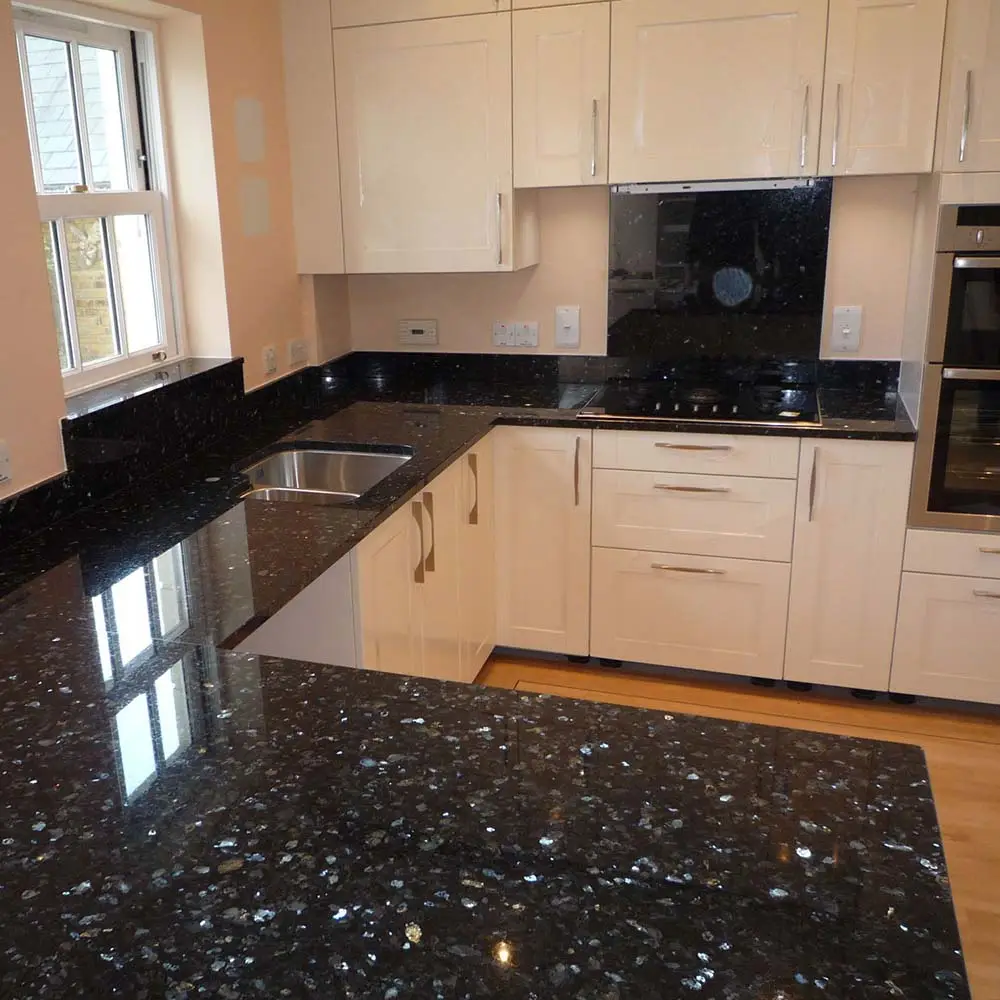 đá kim sa đen ốp mặt bếp đẹp